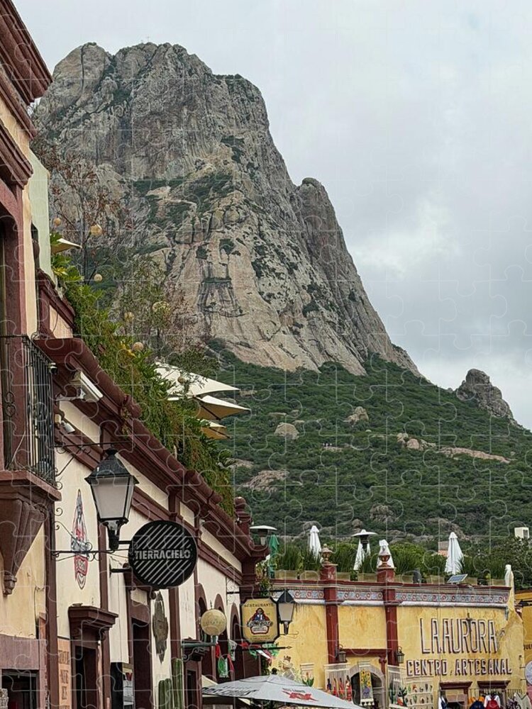 Mountain Over Bernal - Puzzle