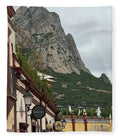 Mountain Over Bernal - Blanket