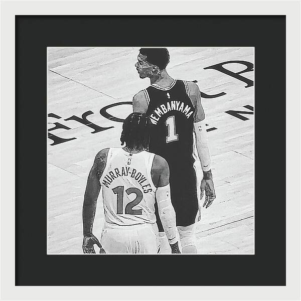 Wemby on the Court - Framed Print