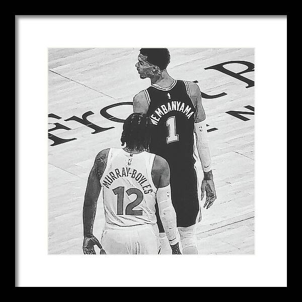Wemby on the Court - Framed Print