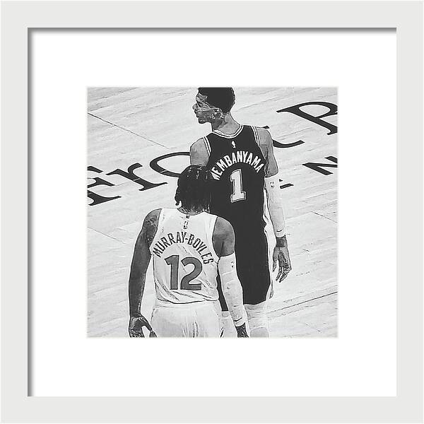Wemby on the Court - Framed Print